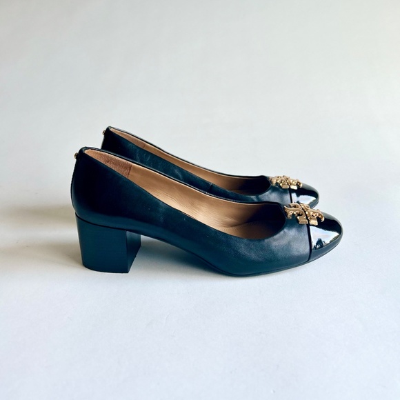 Tory Burch Black Genuine Leather Cap Toe Classic Pumps size 8.5 - Picture 2 of 15